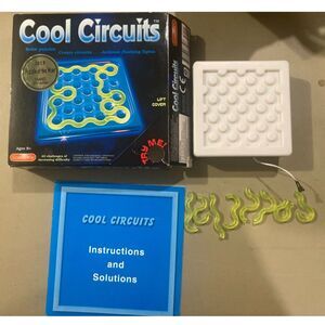 Cool Circuits Electronic Puzzle 40 challenges Award Winner 2013 Science Wiz